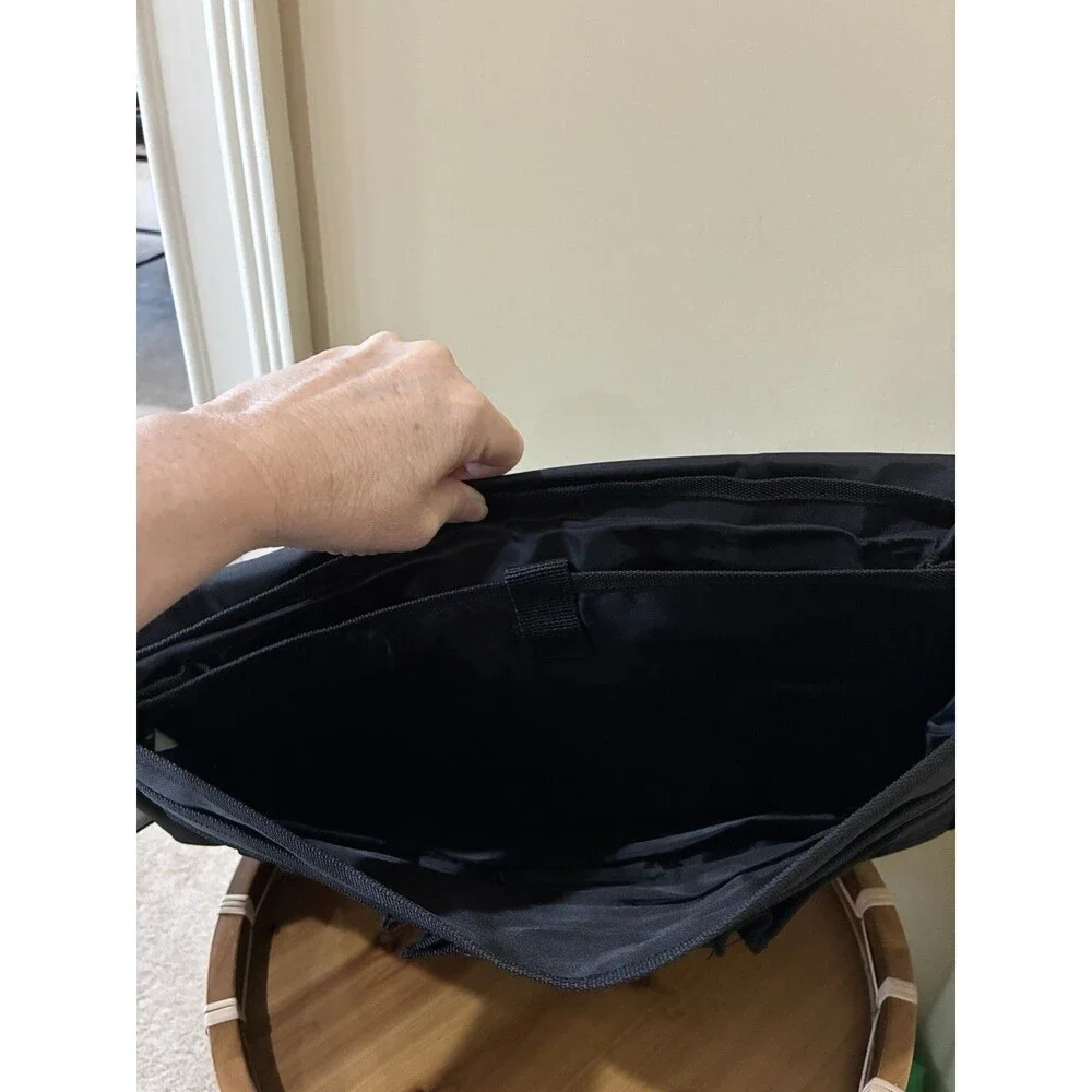 Tech Gear Trooper Messenger Bag BLACK GRAY NWT School/Work/College